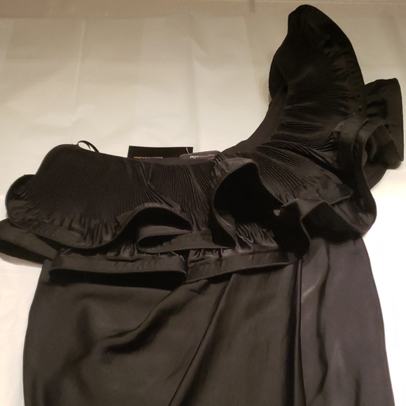 BCBGMaxAzria New DRESS One-Shoulder Ruffle Layered BLACK Mini Party Club NWT - Picture 6 of 14